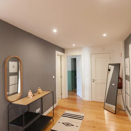 Flh Liberdade Spacious With Parking 公寓 *